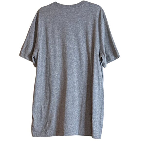 Nike Men's New York Yankee Logo Short Sleeve Tee Shirt Gray Size Medium NWT - Picture 3 of 5